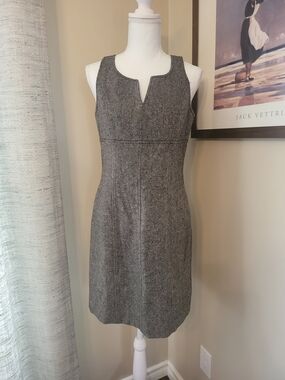 Sleeveless Gray Sheath Dress